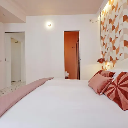 Ych-colorful And Classy Near Fori Imperiali Apartment