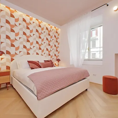 Apartment Ych-colorful And Classy Near Fori Imperiali