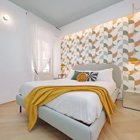 Apartment Ych-colorful And Classy Near Fori Imperiali Rome