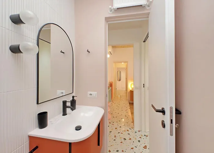 Apartman Ych-colorful And Classy Near Fori Imperiali *