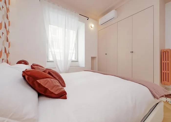 Ych-colorful And Classy Near Fori Imperiali Apartman *